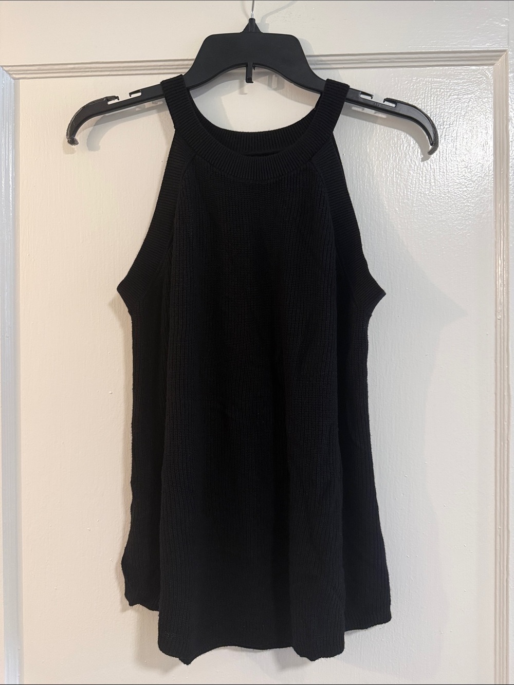 Black Sleeveless Ribbed Halter Top